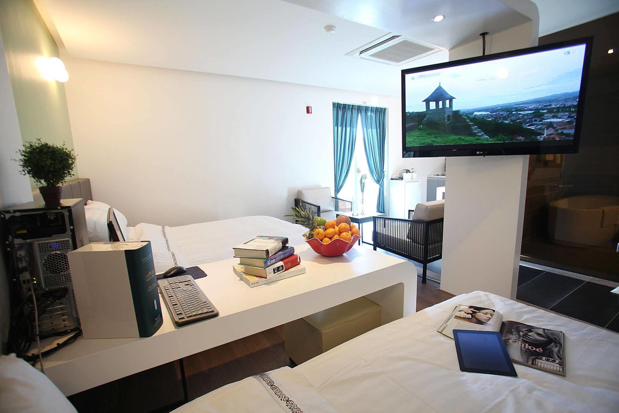 Jeonju Jazz Around Hotel Dış mekan fotoğraf